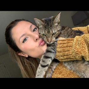 Meet your Posher, Natalie